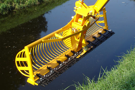 Herder is a manufacturer of machines and working equipment for water and vegetation management