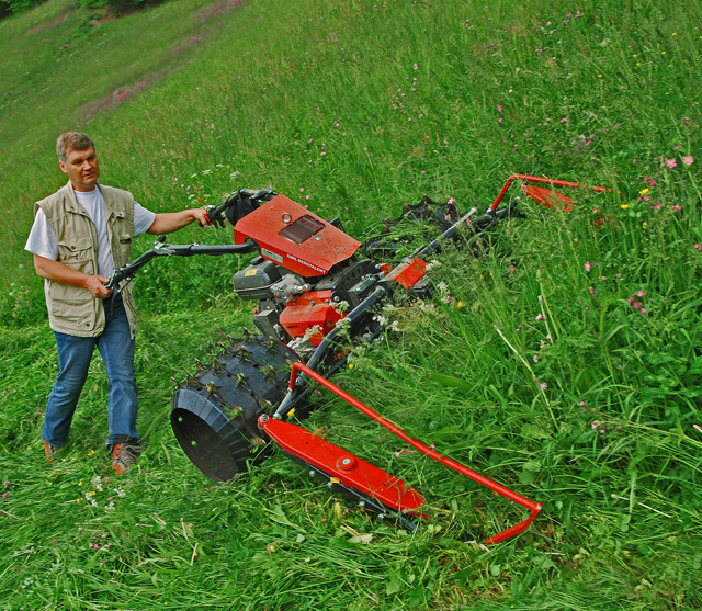 Steep slope mower - ESM Ennepetaler Schneid- und Mähtechnik GmbH & Co. KG